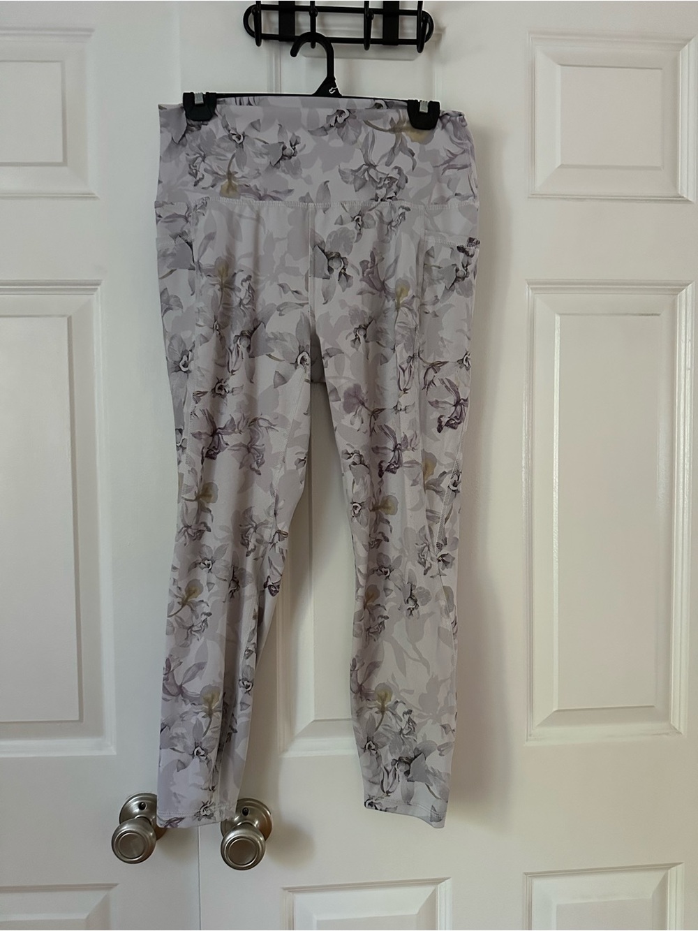 next Floral Print Leggings - Light Gray and Cream